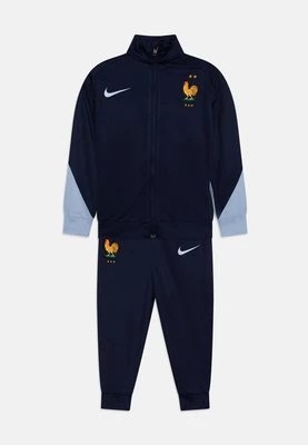 Zdjęcie produktu Dres Nike Performance