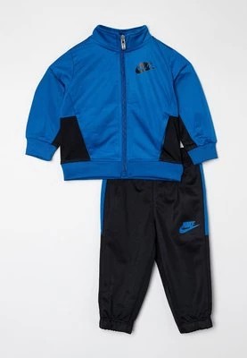 Zdjęcie produktu Dres Nike Sportswear