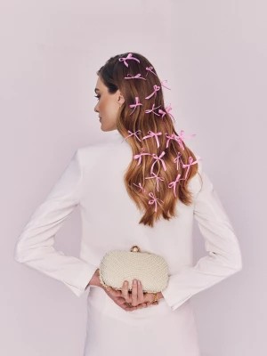 Zdjęcie produktu Elegancka biała torebka ozdobiona perłami TARANKO