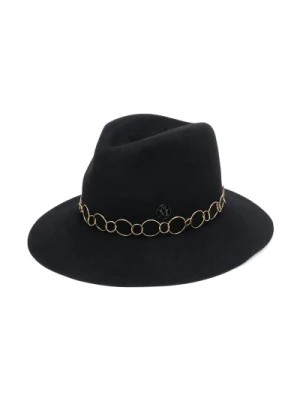 Zdjęcie produktu Elegancki czarny filcowy kapelusz Fedora z łańcuchem złotym Maison Michel