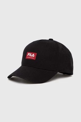 Zdjęcie produktu Fila czapka z daszkiem bawełniana kolor czarny z aplikacją
