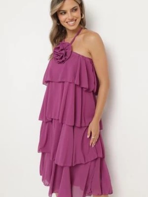 Zdjęcie produktu Fioletowa Sukienka z Falbanami Wiązana na Szyi z Broszką Kwiatem Tinallena
