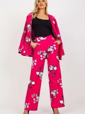 Zdjęcie produktu Fuksjowe
szerokie materiałowe spodnie w róże
od garnituru Lakerta