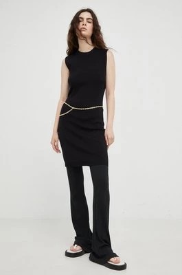 Zdjęcie produktu Gestuz sukienka kolor czarny mini dopasowana