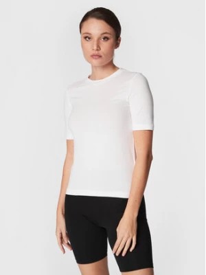 Zdjęcie produktu Gina Tricot T-Shirt Basic 17937 Biały Regular Fit