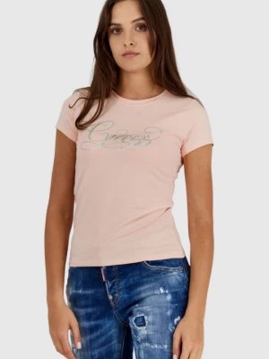Zdjęcie produktu GUESS Brzoskwiniowy t-shirt damski z brokatowym logo