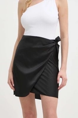 Zdjęcie produktu Guess spódnica IRINA kolor czarny mini rozkloszowana W4GD0A WF1T2