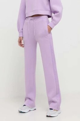 Zdjęcie produktu Guess spodnie dresowe BRENDA kolor fioletowy z nadrukiem V3RB21 K7UW2