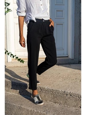 Zdjęcie produktu Gunes Kizi Spodnie w kolorze czarnym rozmiar: 40
