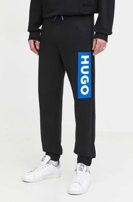 Zdjęcie produktu Hugo Blue spodnie dresowe bawełniane kolor czarny z nadrukiem 50522365