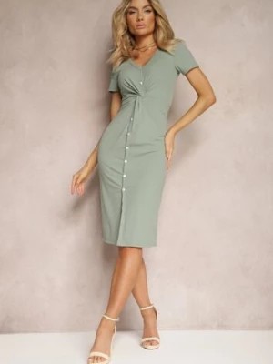 Zdjęcie produktu Jasnozielona Sukienka z Guzikami i Drapowaniem o Rozkloszowanym Fasonie Xivitellia