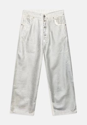 Zdjęcie produktu Jeansy Relaxed Fit MM6 Maison Margiela