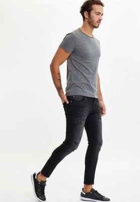 Zdjęcie produktu Jeansy Slim Fit DeFacto