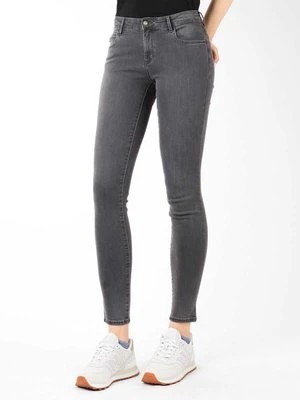 Zdjęcie produktu Jeansy Wrangler Skinny Ash W28KLX86O