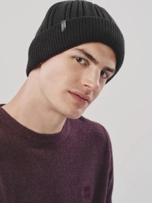 Zdjęcie produktu Klasyczna czarna czapka zimowa męska OCHNIK