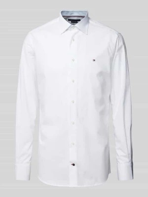 Zdjęcie produktu Koszula biznesowa o kroju regular fit z wyhaftowanym logo model ‘John’ Tommy Hilfiger