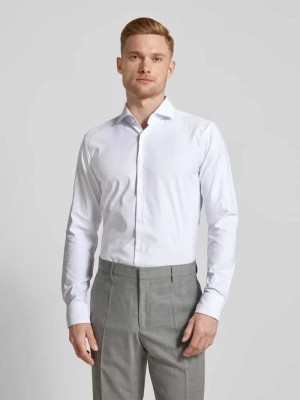 Zdjęcie produktu Koszula biznesowa o kroju slim fit z kołnierzykiem typu cutaway model ‘Hank’ Boss