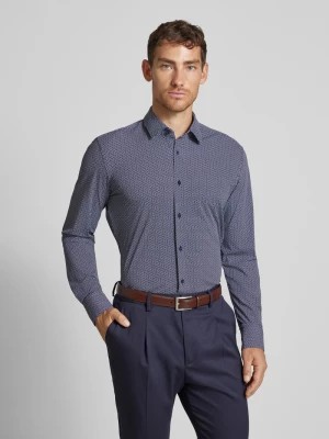 Zdjęcie produktu Koszula biznesowa o kroju slim fit z kołnierzykiem typu kent model ‘Hank’ Boss