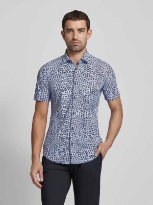 Zdjęcie produktu Koszula casualowa o kroju slim fit ze wzorem na całej powierzchni model ‘Roan’ Boss