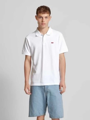 Zdjęcie produktu Koszulka polo o kroju regular fit z naszywką z logo Levi's®