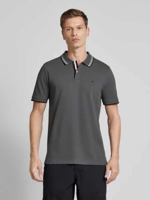 Zdjęcie produktu Koszulka polo o kroju regular fit z paskami w kontrastowym kolorze FYNCH-HATTON