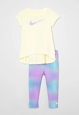 Zdjęcie produktu Koszulka sportowa Nike Sportswear