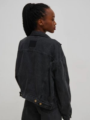 Zdjęcie produktu Kurtka jeansowa w kolorze WASHED BLACK - RUBI -M/L Marsala