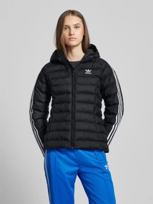 Zdjęcie produktu Kurtka pikowana o kroju slim fit z wyhaftowanym logo adidas Originals