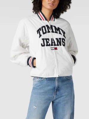 Zdjęcie produktu Kurtka pikowana z napisem z logo Tommy Jeans