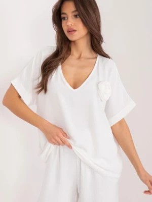 Zdjęcie produktu Letnia Bluzka Oversize z kwiatem biała Italy Moda