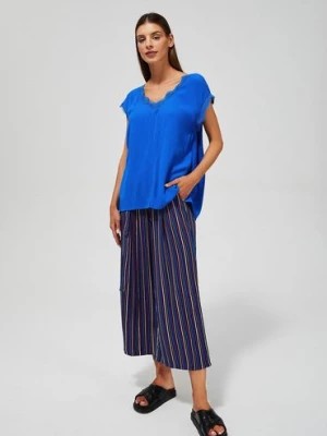 Zdjęcie produktu Luźna bluzka damska z krótkim rękawem niebieska Moodo