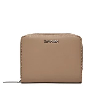 Zdjęcie produktu Mały Portfel Damski Calvin Klein Ck Must Z/A Wallet W/Flap Md K60K607432 Beżowy