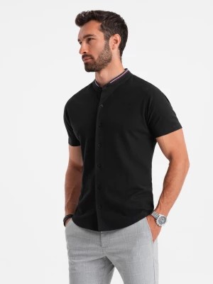 Zdjęcie produktu Męska koszula dzianinowa z krótkim rękawem i kolorową stójką – czarna V4 OM-SHSS-0101
 -                                    M