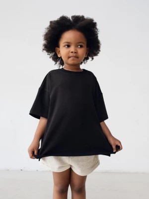 Zdjęcie produktu MINI t-shirt oversize w kolorze TOTALLY BLACK - GOBI-80-86 (12-18) Marsala