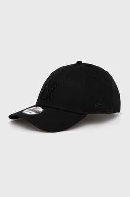 Zdjęcie produktu New Era czapka bawełniana kolor czarny z aplikacją 80468932.BLACK-BLACK