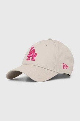 Zdjęcie produktu New Era czapka z daszkiem bawełniana 9FORTY LOS ANGELES DODGERS kolor beżowy z aplikacją 60503375