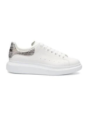 Zdjęcie produktu Oversized Sneakers z Wytłaczanym Detalem Alexander McQueen