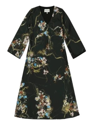 Zdjęcie produktu Piękna jedwabna sukienka z długimi rękawami i dekoltem w serek Munthe