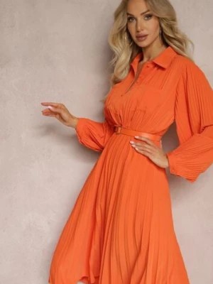 Zdjęcie produktu Pomarańczowa Rozkloszowana Sukienka Midi z Guzikami i Paskiem Ozdobiona Plisowaniem Lathori
