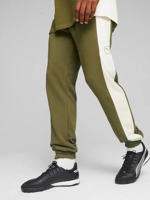 Zdjęcie produktu Puma Spodnie dresowe "King" w kolorze khaki rozmiar: XXL
