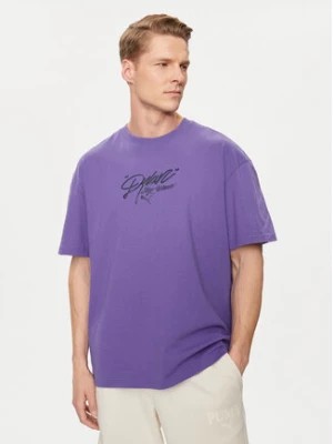 Zdjęcie produktu Puma T-Shirt Dylan s Gift Shop 625271 Fioletowy Regular Fit