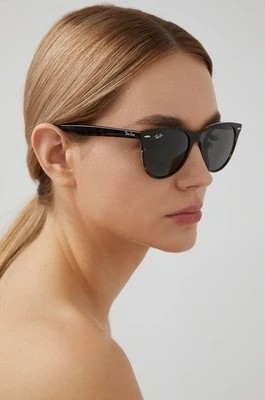 Zdjęcie produktu Ray-Ban - Okulary przeciwsłoneczne WAYFARER II 0RB2185