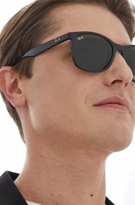 Zdjęcie produktu Ray-Ban okulary przeciwsłoneczne męskie kolor czarny 0RB4374