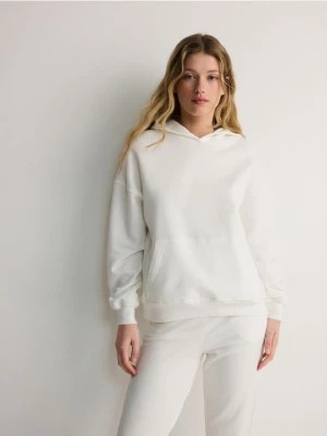 Zdjęcie produktu Reserved - Bluza regular z kapturem - złamana biel