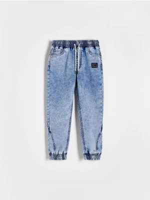 Zdjęcie produktu Reserved - Elastyczne jeansy jogger - niebieski