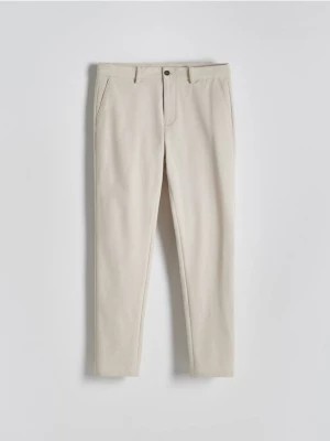 Zdjęcie produktu Reserved - Gładkie spodnie chino slim - beżowy
