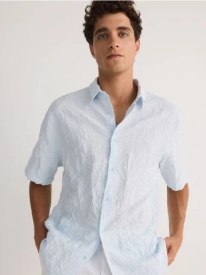 Zdjęcie produktu Reserved - Koszula comfort z efektem gniecenia - jasnoniebieski