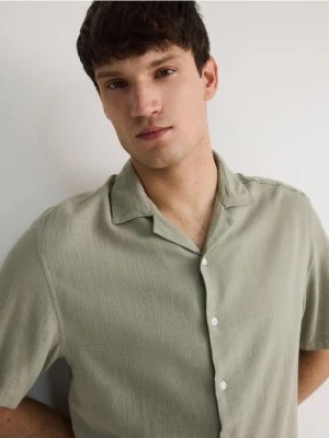 Zdjęcie produktu Reserved - Koszula comfort z wiskozą - oliwkowy