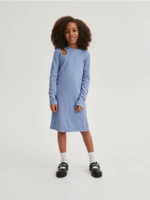 Zdjęcie produktu Reserved - Prążkowana sukienka z ozdobnym wycięciem - jasnoniebieski