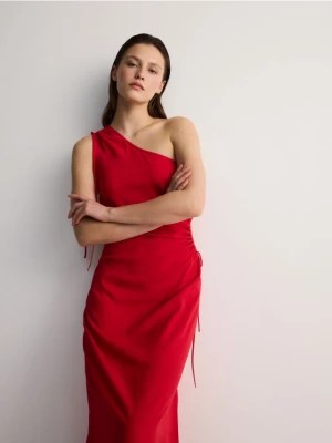 Zdjęcie produktu Reserved - Sukienka na jedno ramię z wiskozą - czerwony